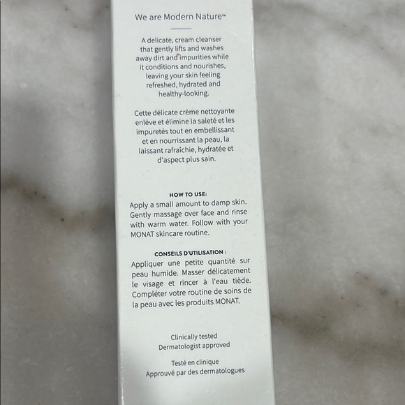 Be Gentle Creamy Cleanser - Monat - Picture 4 of 6